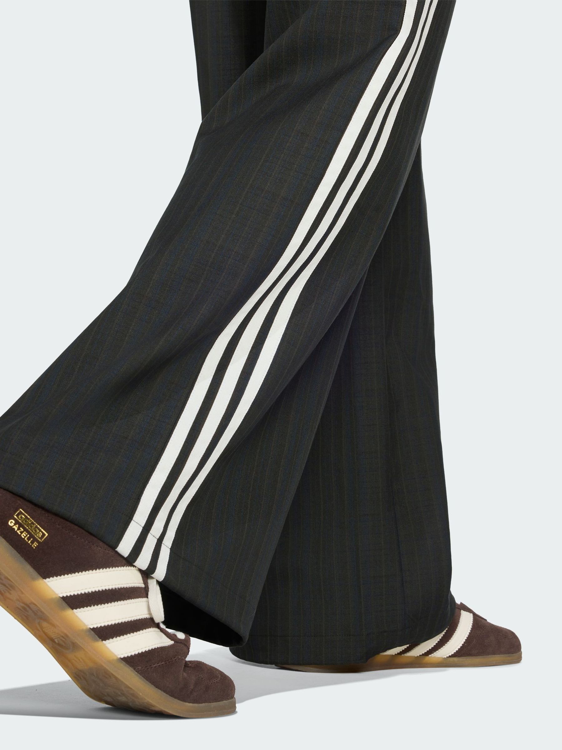 Comprar adidas Originals Loose Check Track Joggers from Next Brazil