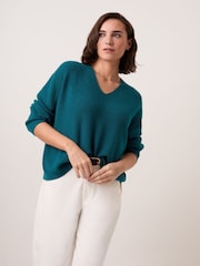 Celtic & Co. Studio Ribbed V-Neck Jumper - Attēls 3 no 7