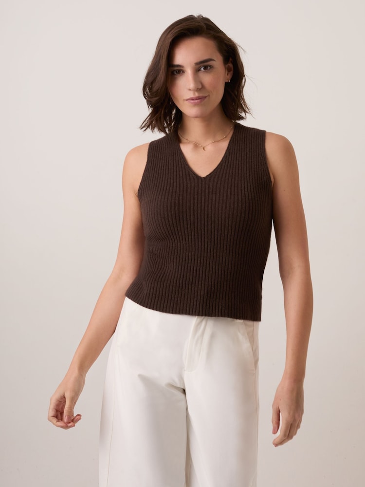 Celtic & Co. Brown Studio Ribbed V-Neck Tank Top - Image 2 of 7 Celtic & Co. Brown Studio Ribbed V-Neck Tank Top - Image 2 of 7