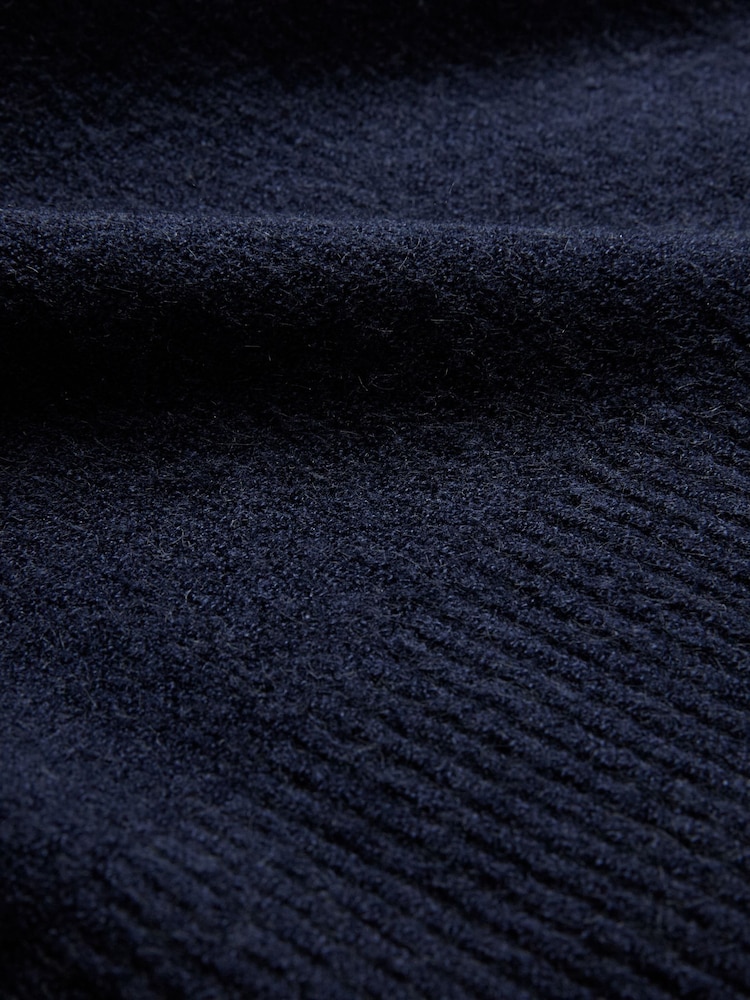 Celtic & Co. Studio Roll Edge Crew Neck Jumper - Bild 7 von 7 Celtic & Co. Studio Roll Edge Crew Neck Jumper - Bild 7 von 7