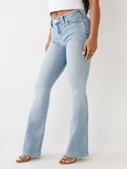 رمادي - جينز Becca بقصة Bootcut بارتفاع متوسط من True Religion - صورة 6 من 6