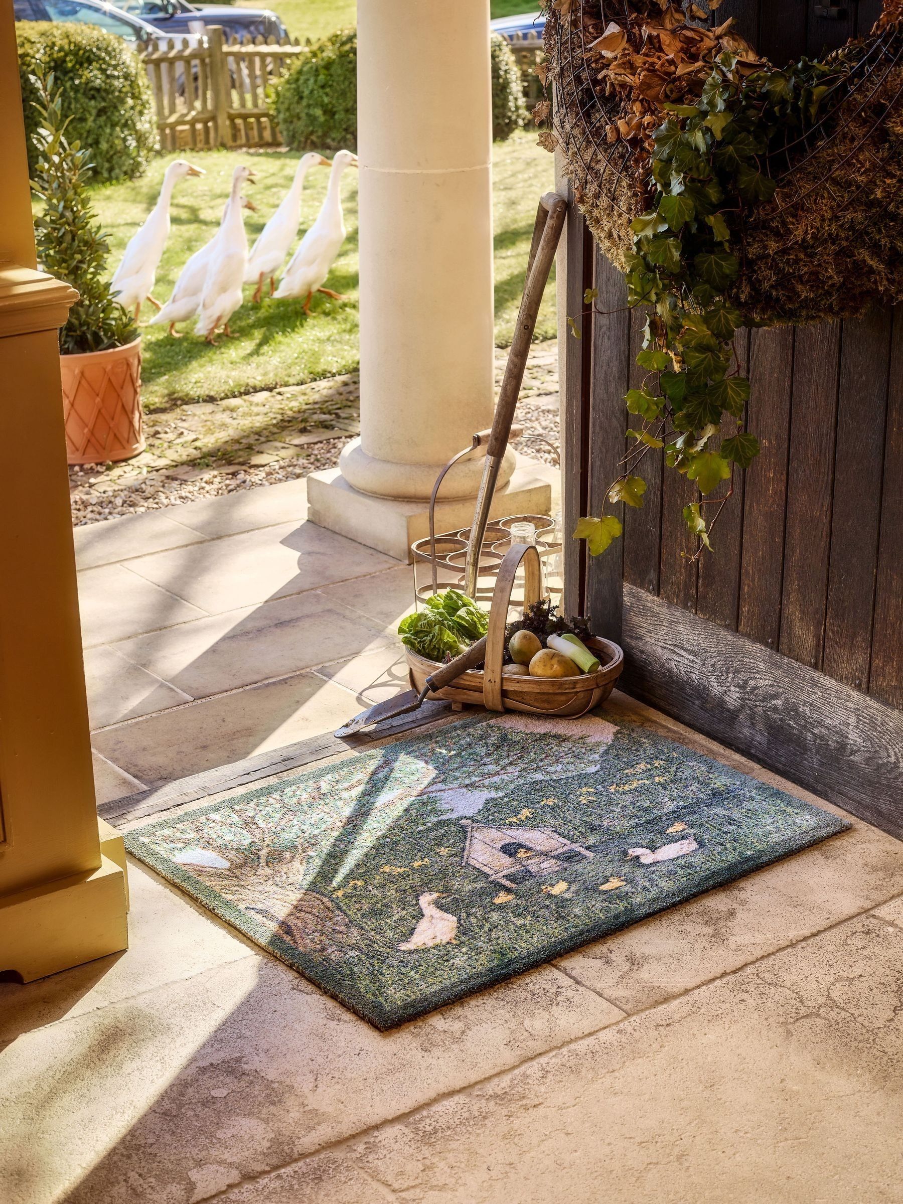 Hug Rug Green Sally Swannell Duck House Mat