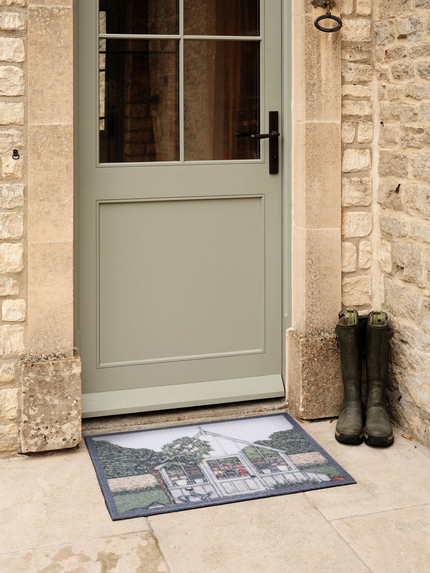 Hug Rug Grey Sally Swannell Greenhouse Outdoor Mat
