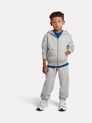 Gris - Conjunto de pantalón deportivo y pantalones de chándal con cremallera y logo pequeño de New Balance. - Imagen 1 de 10