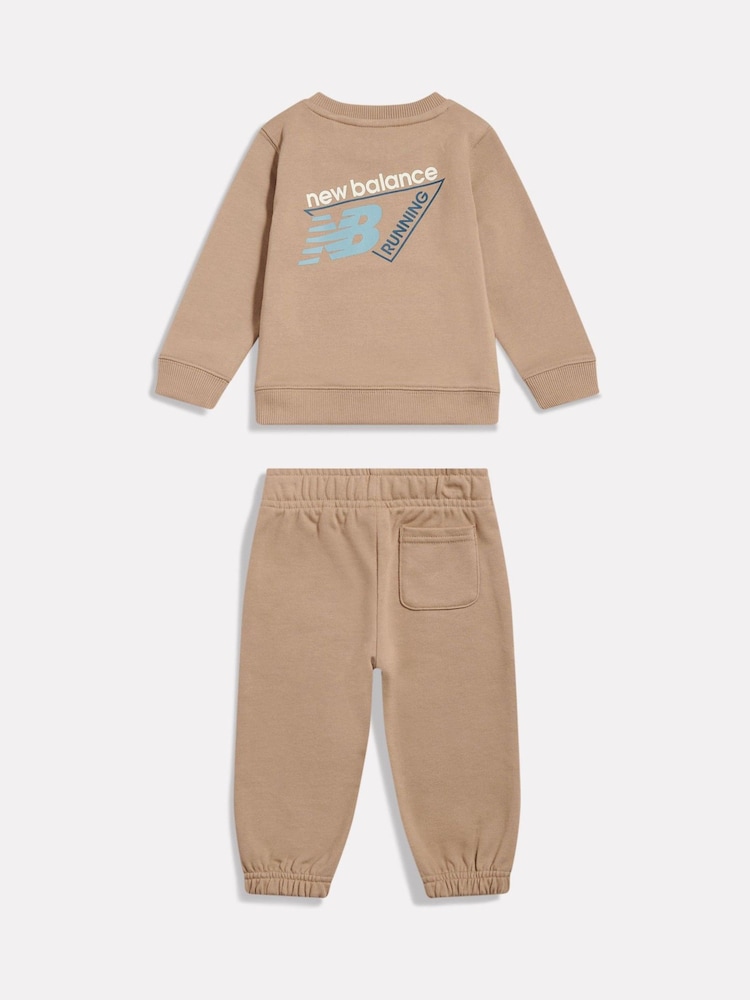 New Balance Running French Terry Crew & Joggers Set - Larawan 1 ng 4 New Balance Running French Terry Crew & Joggers Set - Larawan 1 ng 4