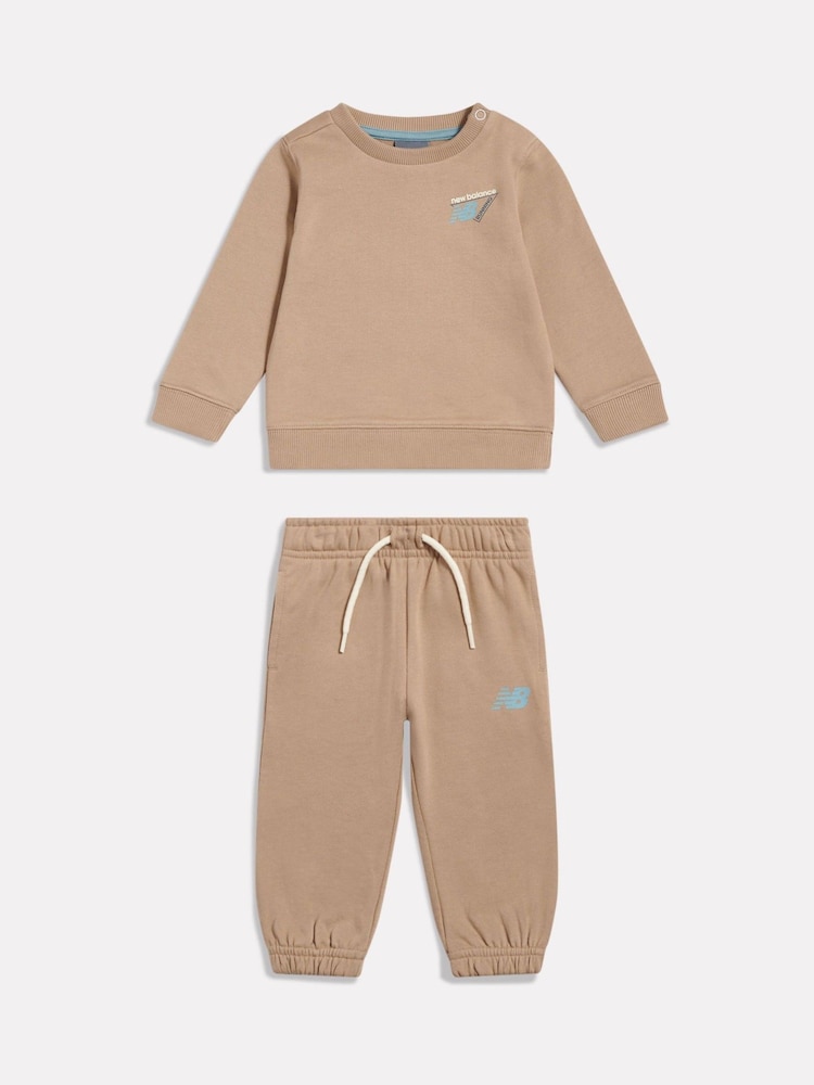 New Balance Running French Terry Crew & Joggers Set - Larawan 2 ng 4 New Balance Running French Terry Crew & Joggers Set - Larawan 2 ng 4