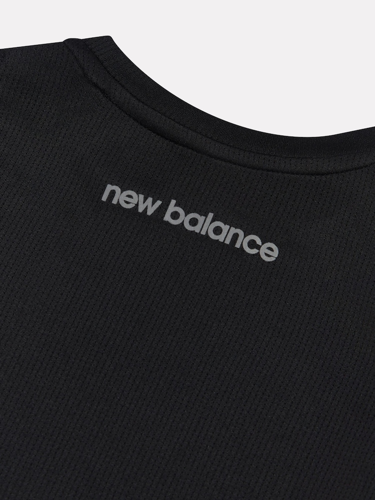 Svart - New Balance Basisplagg Athletic t-skjorte - Bilde 4 av 4