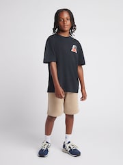 Svart - New Balance Sticker Pack Grafisk T-shirt - Bild 5 av 10