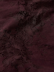 Mint Velvet 蕾絲三角圍巾 - 圖片 3/3