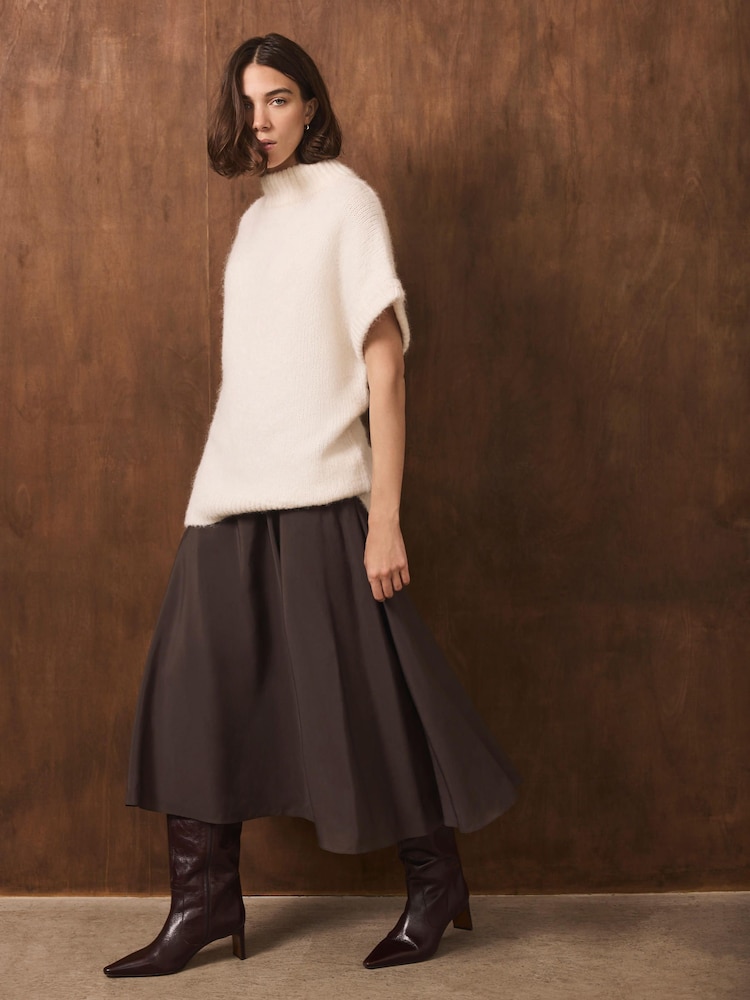 Mint Velvet Cream Longline Knit Top - Image 2 of 8 Mint Velvet Cream Longline Knit Top - Image 2 of 8
