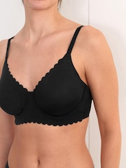Black Non Pad Full Cup Microfibre Scallop Edge Bras - Image 3 of 5