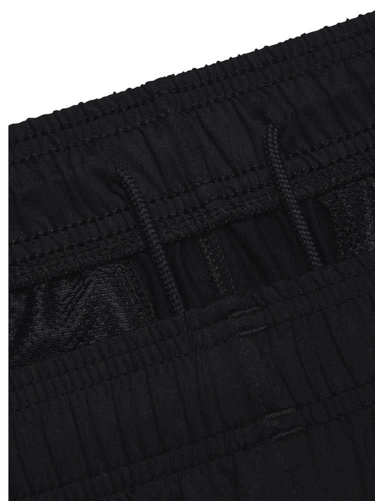 Under Armour Black Tech Vent Shorts - Image 7 of 7