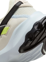 Nike White/Black TC 7900 Trainers - Image 9 of 10