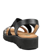 Pavers Wide Fit Elasticated Fashionable Sandals - Imagen 2 de 5