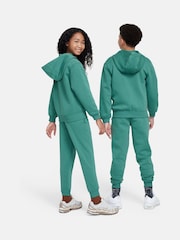 Nike Mid Green Club Fleece Tracksuit - Image 9 of 11
