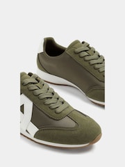 Yours Curve Slim Sole Trainers In Wide E Fit - 圖片 5，共 5