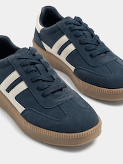 Yours Curve Side Panel Trainers In Extra-Wide EEE Fit - 圖片 4，共 4