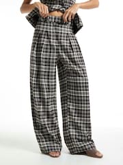 River Island Black Check Front Pleat Wide Leg Trousers - Image 3 of 4