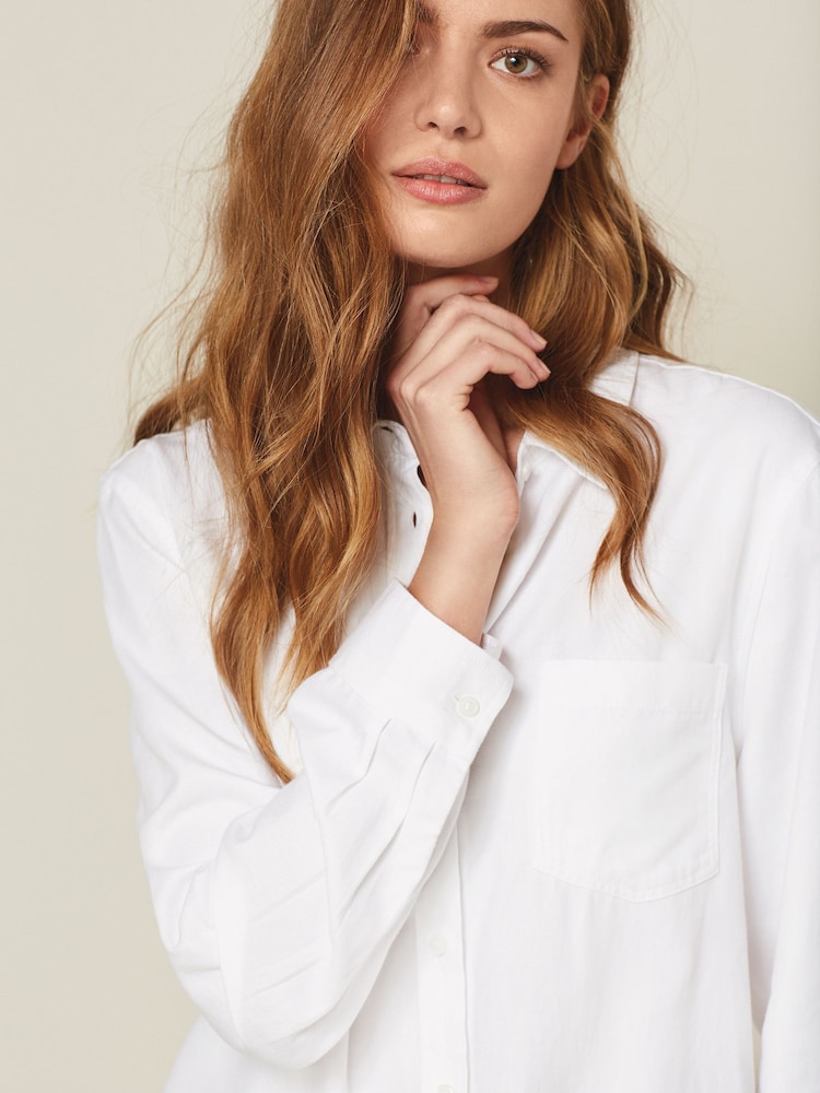 White Casual Boyfriend 100% Cotton Shirt - Image 2 of 5 White Casual Boyfriend 100% Cotton Shirt - Image 2 of 5