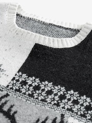 Black/White Regular Reindeer Christmas Mens Knitted Jumper - Image 5 of 6