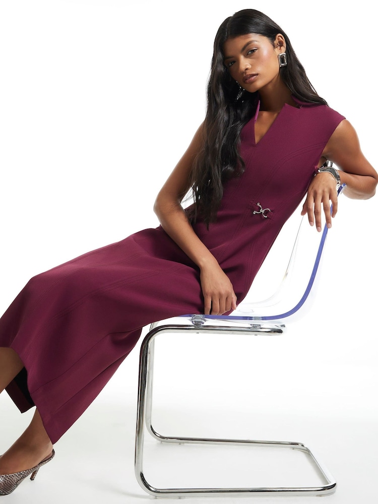 أرجواني - فستان متوسط الطول بياقة مشقوقة مع حزام من River Island - Image 2 of 5 أرجواني - فستان متوسط الطول بياقة مشقوقة مع حزام من River Island - Image 2 of 5