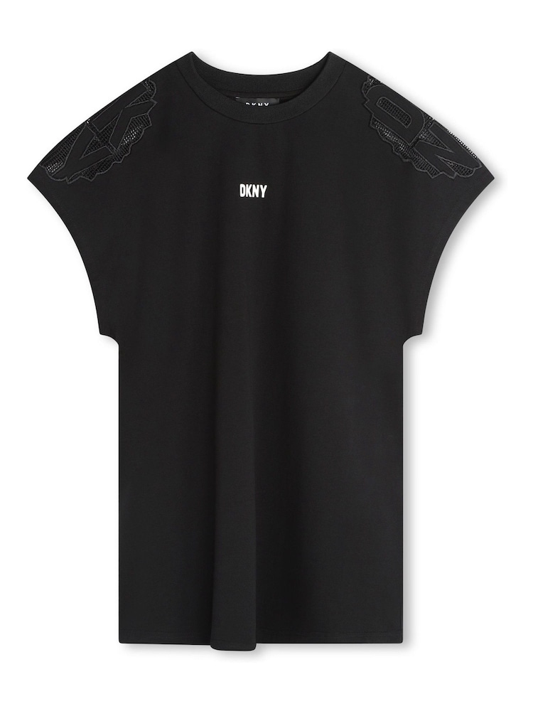 تيشرت أسود بشعار بكم قصير من DKNY - صورة 1 من 2
