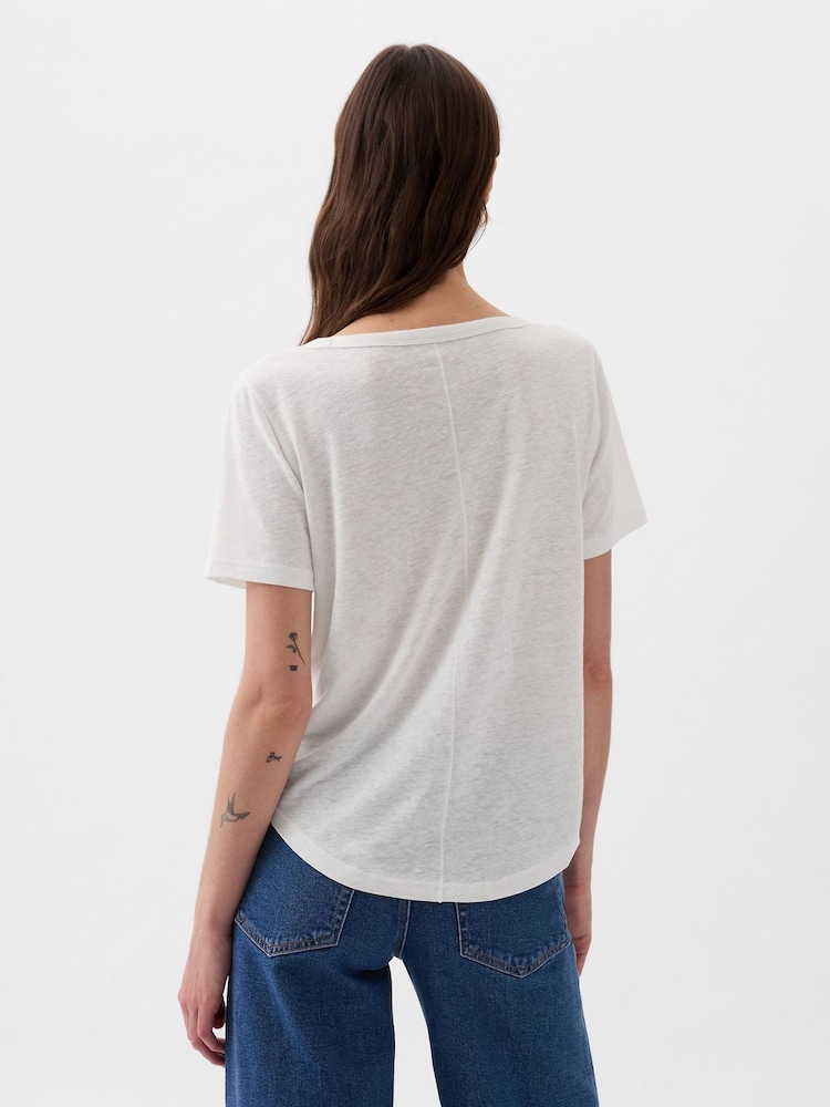 Gap White Linen Blend Short Sleeve Scoop Neck T-Shirt - Image 2 of 3 Gap White Linen Blend Short Sleeve Scoop Neck T-Shirt - Image 2 of 3