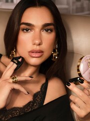 Yves Saint Laurent DW5.5 Skin Affair Cushion Foundation - Image 4 of 10