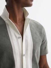 Reiss Sage Durban Cotton Knitted Cuban Collar Shirt - Image 4 of 5