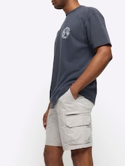 River Island Grey Elasticated Cargo Shorts - Image 3 of 4