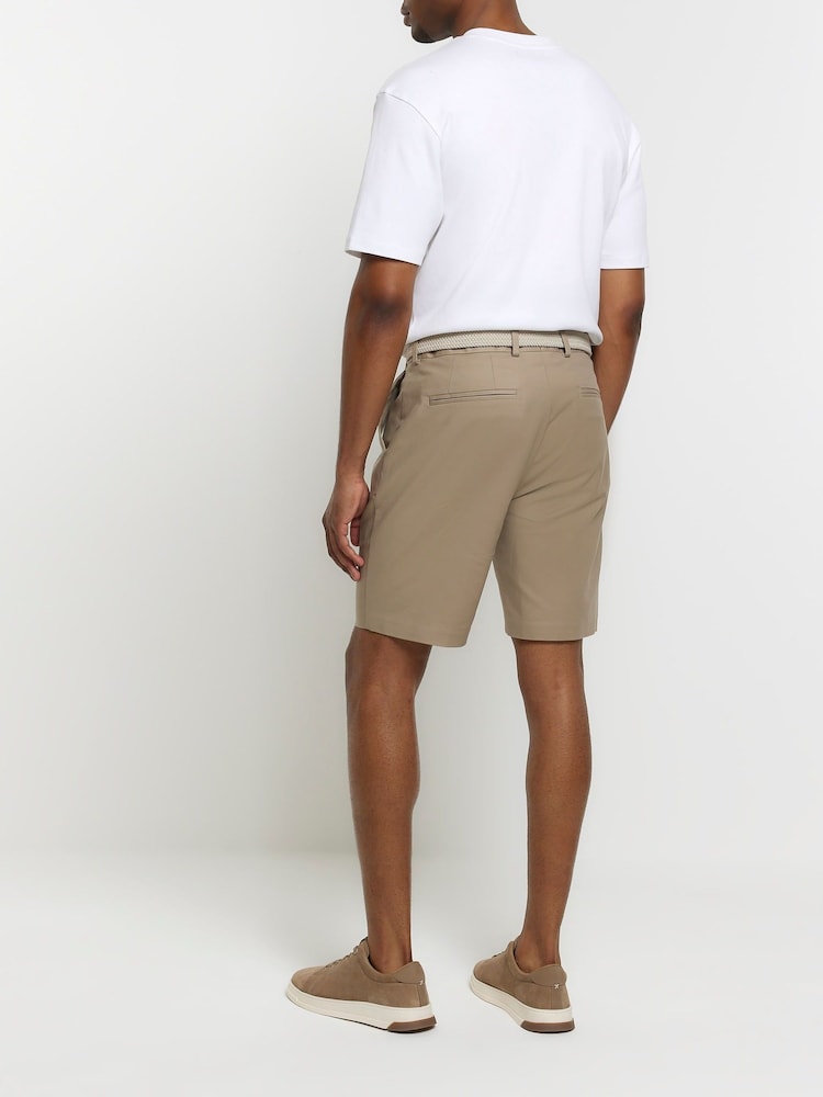 River Island Brown Slim fit Belted 100% Cotton Chinos Shorts - Image 2 of 4