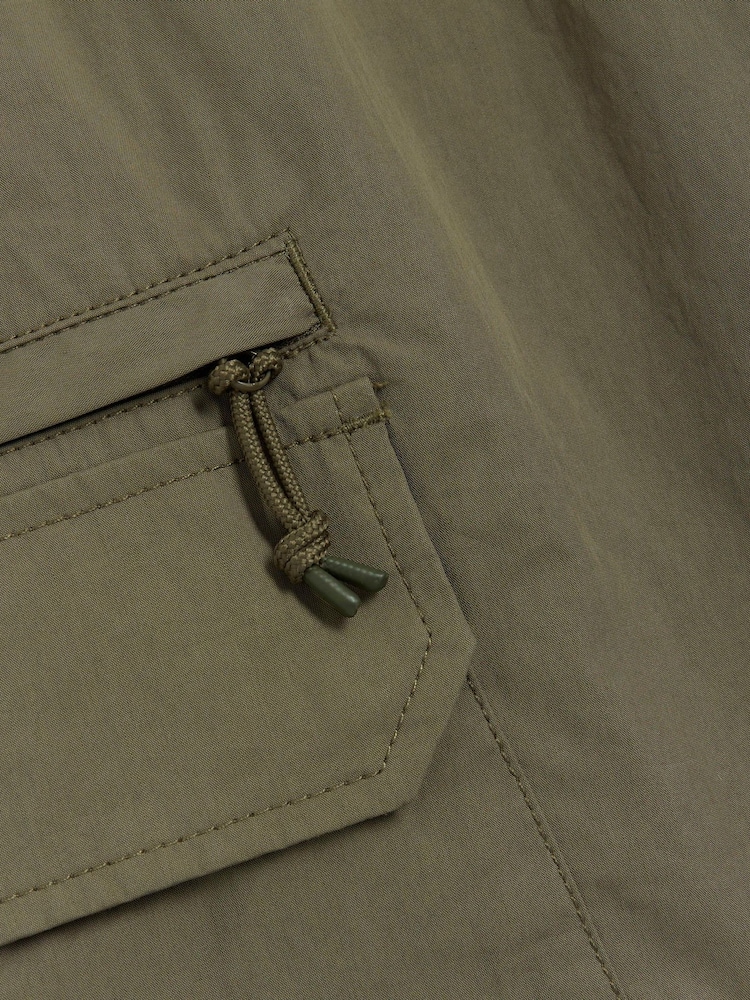 River Island Green Elasticated Cargo Shorts - Image 4 of 4