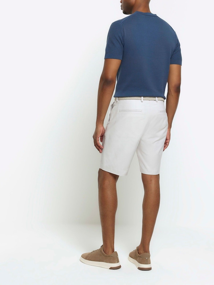 River Island Cream Slim fit Belted 100% Cotton Chinos Shorts - Image 2 of 3