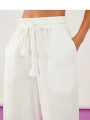Accessorize White Crinkle Beach 100% Cotton Trousers - Image 3 of 4