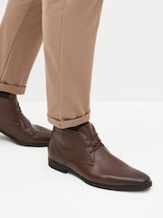 Hellbraun - Elegante Chukka-Stiefel - Bild 1 von 7