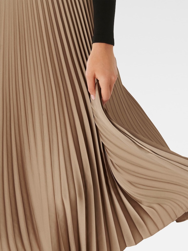 Forever New Gold Ester Satin Pleated Skirt - Image 5 of 5