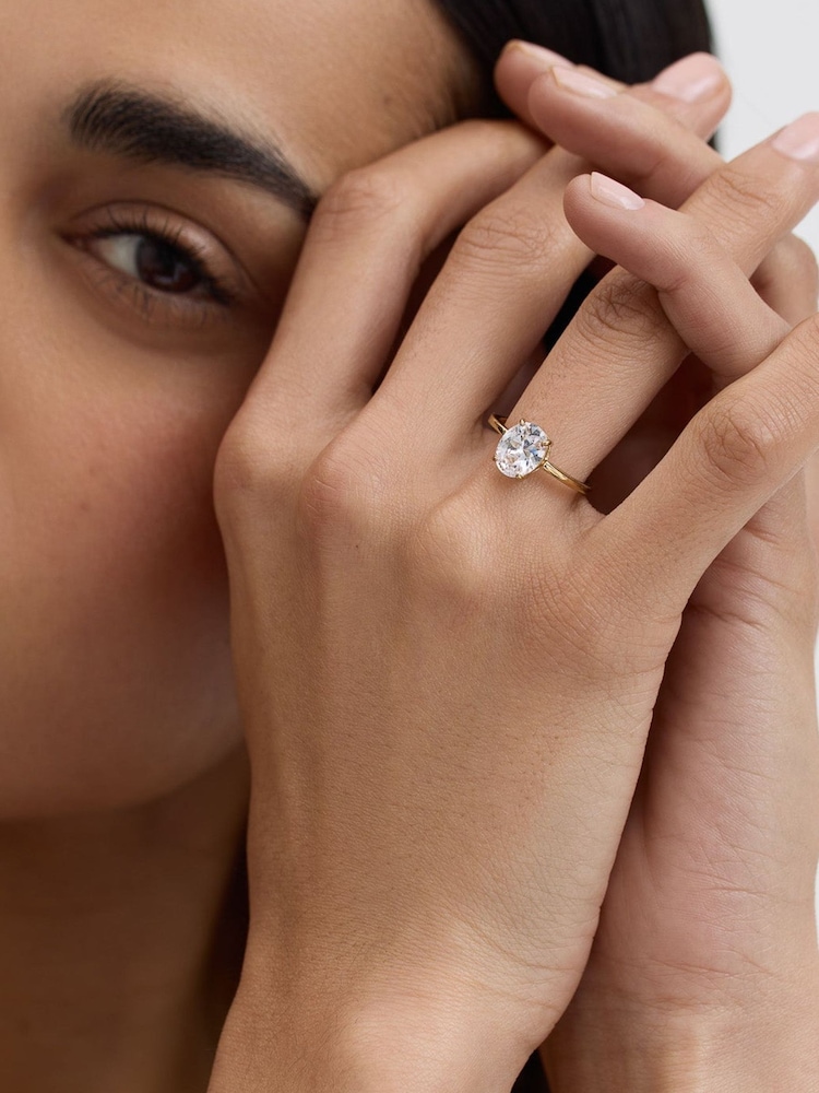 D.Louise Gold Oval Solitaire Diamond-Inspired Ring 2ct - Image 2 of 4