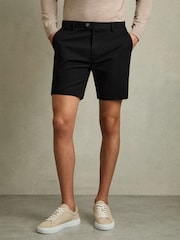 Negro - Pantalones cortos chinos informales de estilo corto Wicket S de Reiss - Imagen 3 de 6