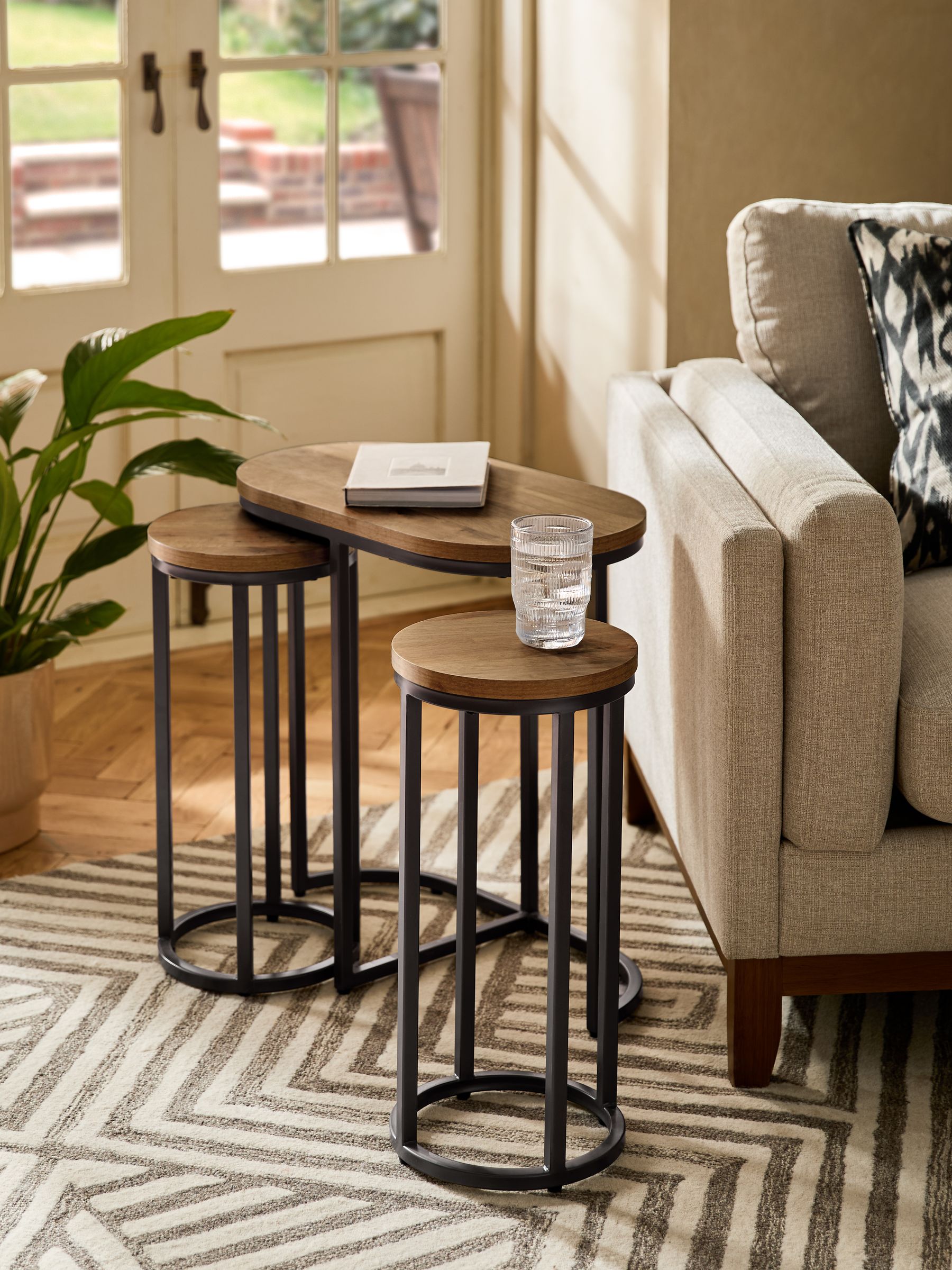 Dark Bronx Oak Effect Round Set of 3 Nest of Tables