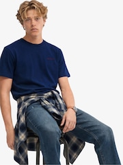 أزرق - تيشرت أساسي بشعار الشركة من Superdry - صورة 2 من 6
