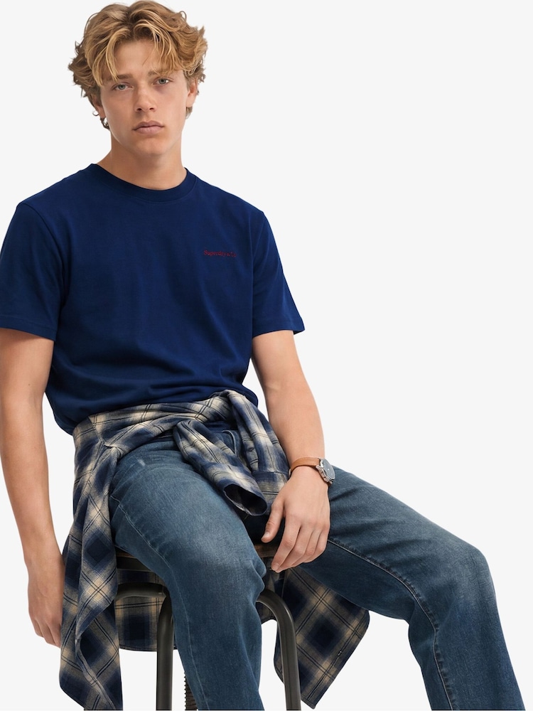 أزرق - تيشرت أساسي بشعار الشركة من Superdry - صورة 2 من 6