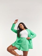 Simply Be Green Tailored Linen Shorts - Image 4 of 5