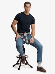 أزرق داكن أزرق - تيشرت أساسي بشعار الشركة من Superdry - صورة 5 من 6
