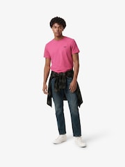 Rosa - Camiseta básica con logotipo Serif bordado de Superdry - Imagen 4 de 6