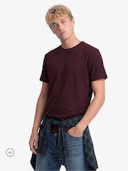 Rojo - Camiseta básica con logotipo Serif bordado de Superdry - Imagen 1 de 7