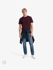 Rojo - Camiseta básica con logotipo Serif bordado de Superdry - Imagen 2 de 7