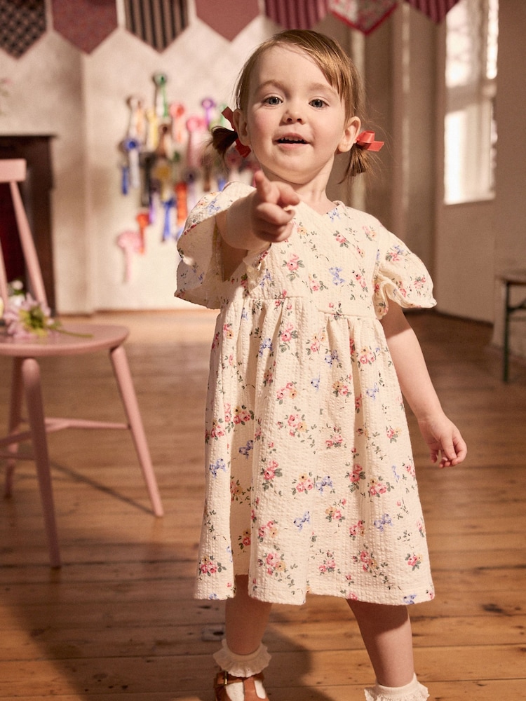 Crema - Vestido cruzado con estampado floral (3 meses - 7 años) - Imagen 2 de 11 Crema - Vestido cruzado con estampado floral (3 meses - 7 años) - Imagen 2 de 11
