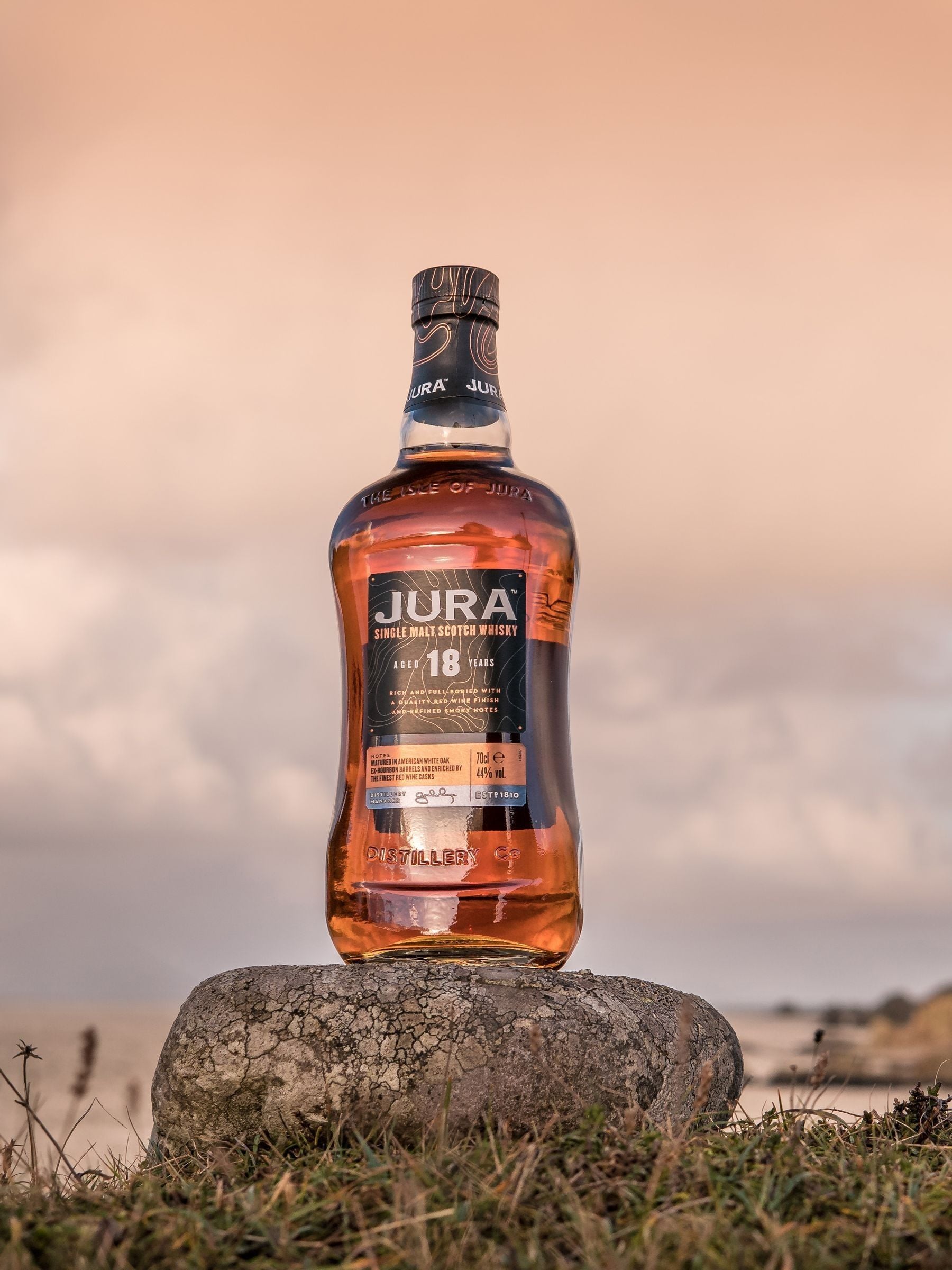 Jura White/Red 18 Year Old - Image 6