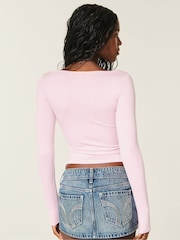 Rosa - Top de manga larga con cuello oblicuo de Hollister - Imagen 2 de 3