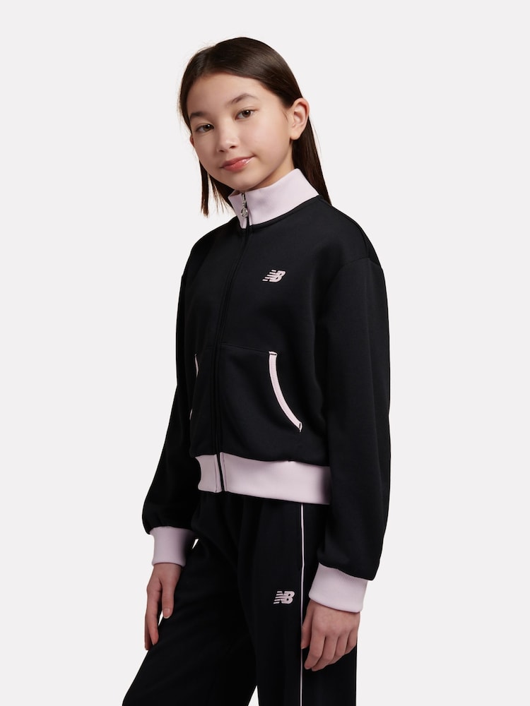 سترة رياضية فارسيتي من New Balance - صورة 2 من 10 سترة رياضية فارسيتي من New Balance - صورة 2 من 10